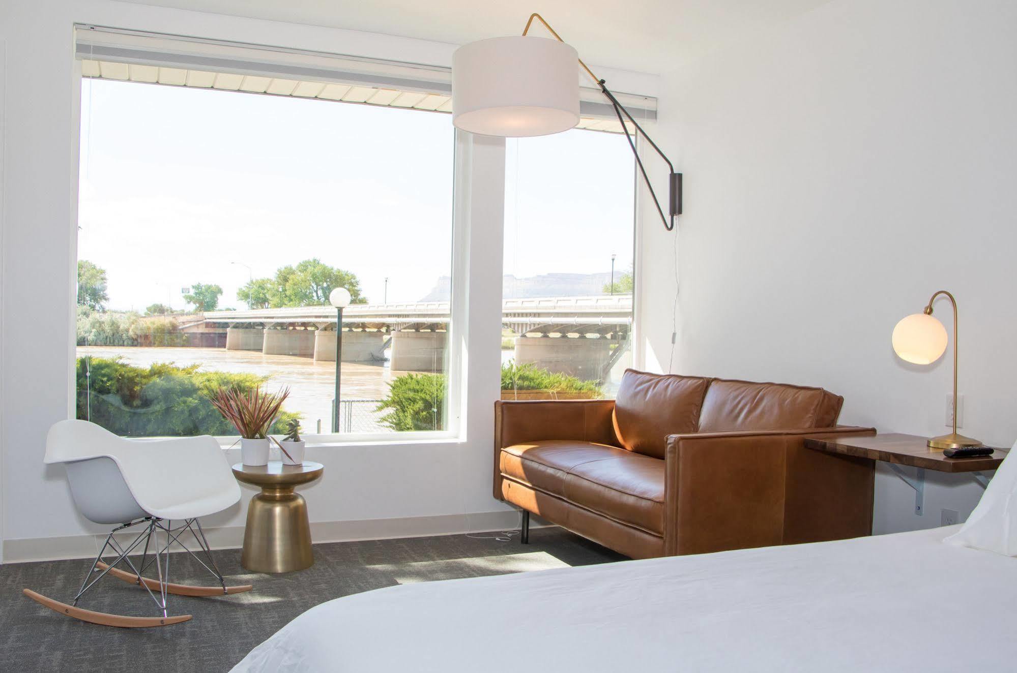 Skyfall Guestrooms Green River Eksteriør bilde